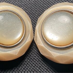 Lulu-B Beige and Silver Stud Earrings